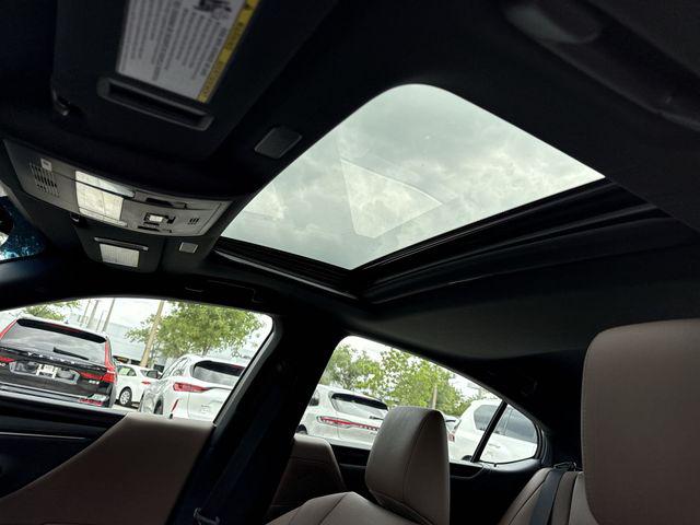 2025 Lexus ES 350 350