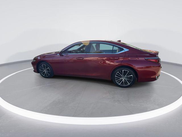 2025 Lexus ES 300h 300h