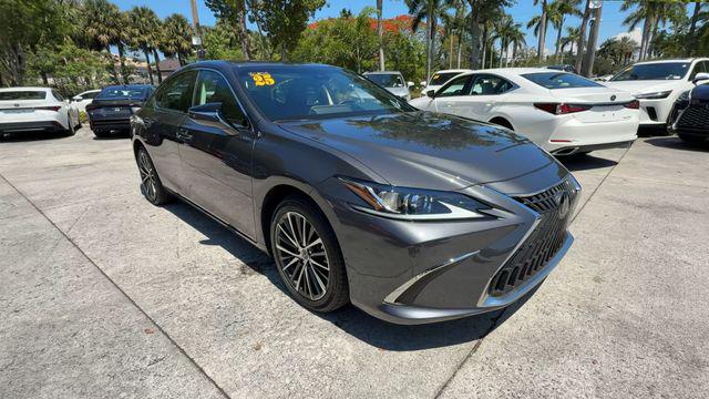 2025 Lexus ES 350 350