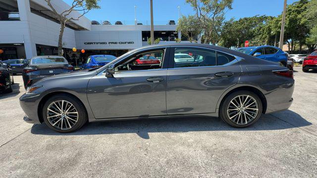 2025 Lexus ES 350 350