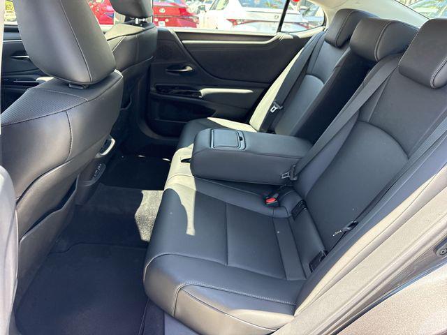 2025 Lexus ES 350 350
