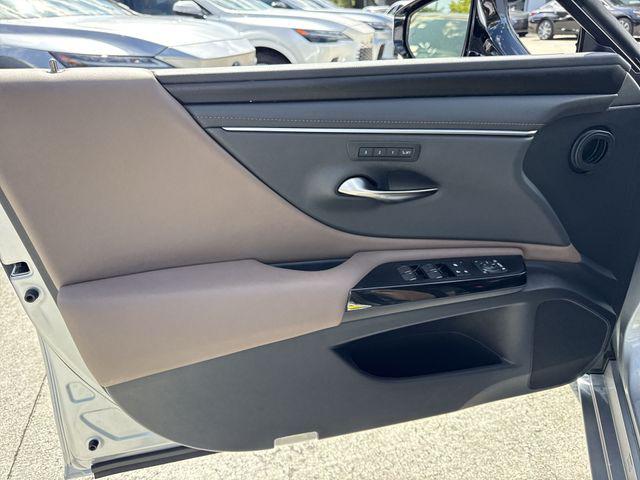 2025 Lexus ES 350 350