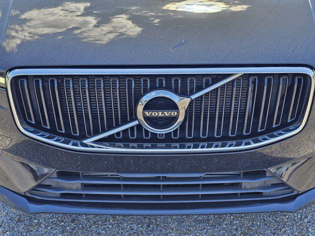 2020 Volvo XC60 T8 Momentum