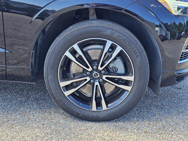2020 Volvo XC60 T8 Momentum