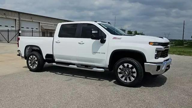 2026 Chevrolet Silverado 2500HD Crew Cab, Standard Bed, LT, 4WD