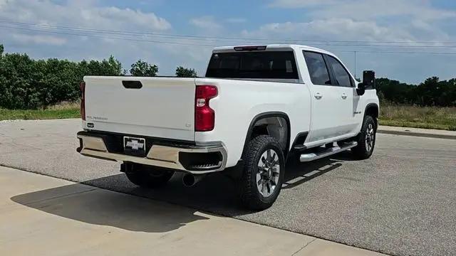 2026 Chevrolet Silverado 2500HD Crew Cab, Standard Bed, LT, 4WD