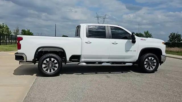 2026 Chevrolet Silverado 2500HD Crew Cab, Standard Bed, LT, 4WD