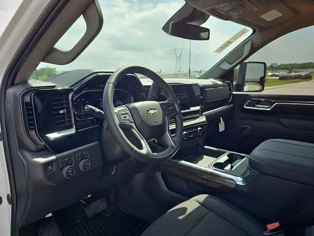 2026 Chevrolet Silverado 2500HD Crew Cab, Standard Bed, LT, 4WD