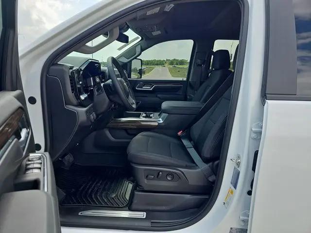 2026 Chevrolet Silverado 2500HD Crew Cab, Standard Bed, LT, 4WD