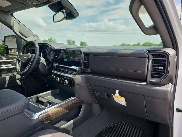 2026 Chevrolet Silverado 2500HD Crew Cab, Standard Bed, LT, 4WD