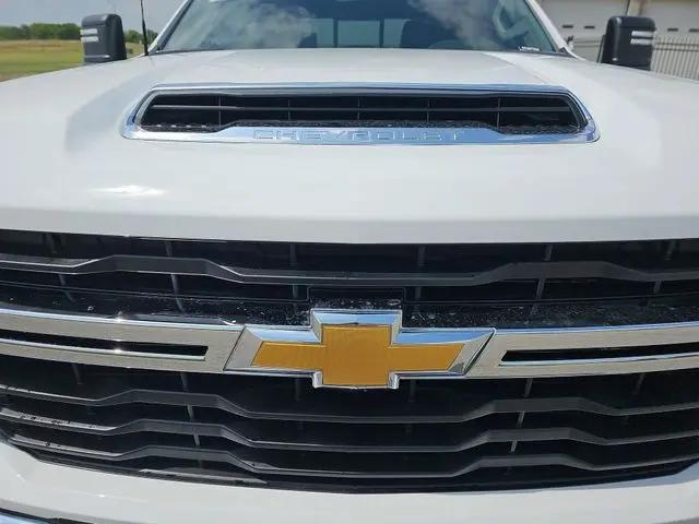 2026 Chevrolet Silverado 2500HD Crew Cab, Standard Bed, LT, 4WD