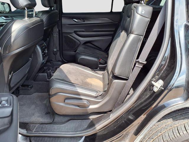 2024 Jeep Grand Cherokee L Altitude 4x4