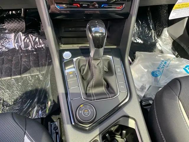 2026 Volkswagen Taos SEL