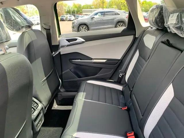 2026 Volkswagen Taos SEL