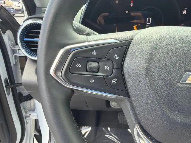 2025 Chevrolet Trax FWD LT