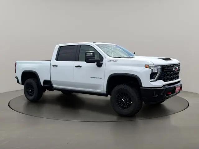 2026 Chevrolet Silverado 2500HD Crew Cab, Standard Bed, XR2, 4WD
