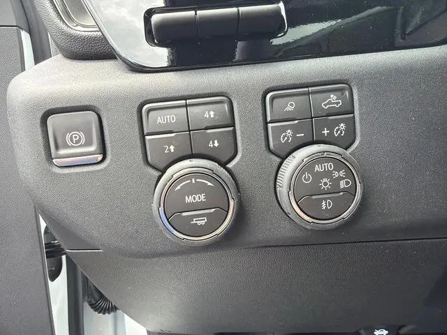 2026 Chevrolet Silverado 2500HD Crew Cab, Standard Bed, XR2, 4WD