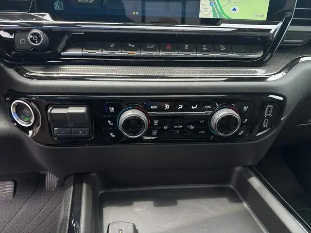 2026 Chevrolet Silverado 2500HD Crew Cab, Standard Bed, XR2, 4WD