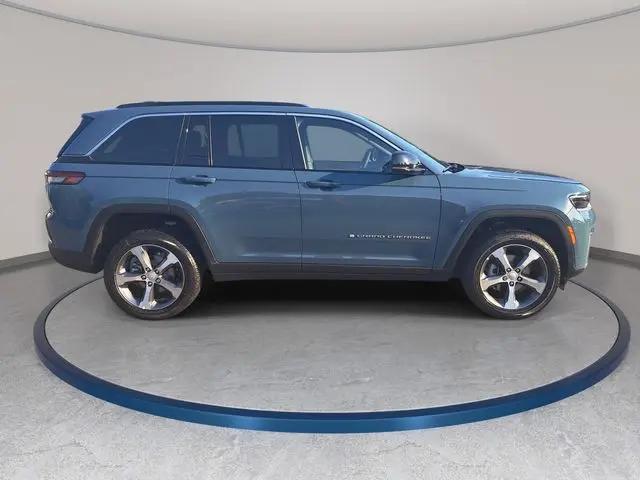 2026 Jeep Grand Cherokee Limited 4x2