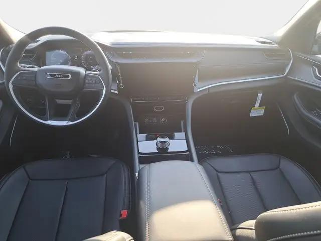 2026 Jeep Grand Cherokee Limited 4x2