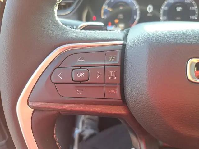 2026 Jeep Grand Cherokee Limited 4x2