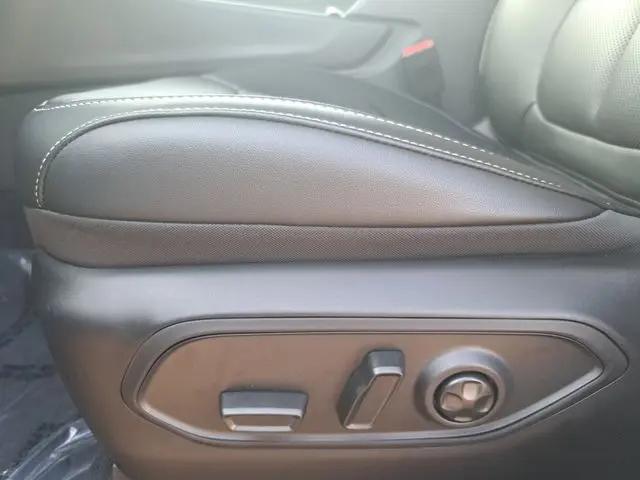 2026 Jeep Grand Cherokee Limited 4x2