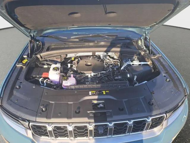 2026 Jeep Grand Cherokee Limited 4x2