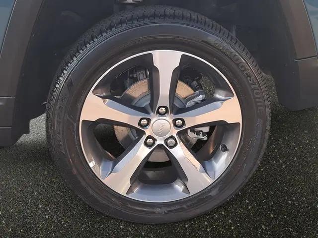 2026 Jeep Grand Cherokee Limited 4x2