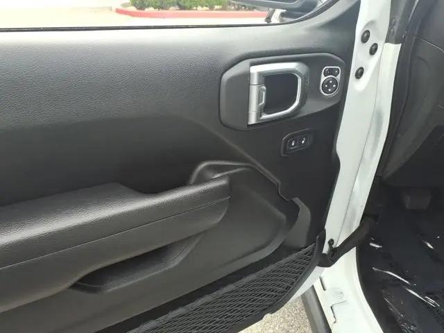 2025 Jeep Wrangler 4-Door Rubicon 4x4