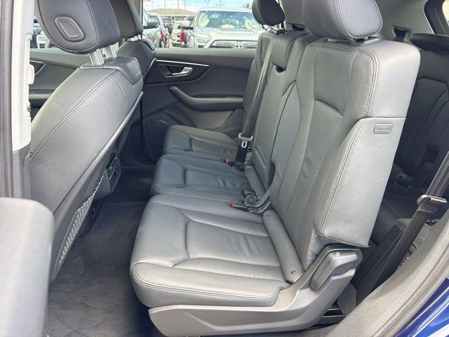2022 Audi Q7 Premium 45 TFSI quattro Tiptronic