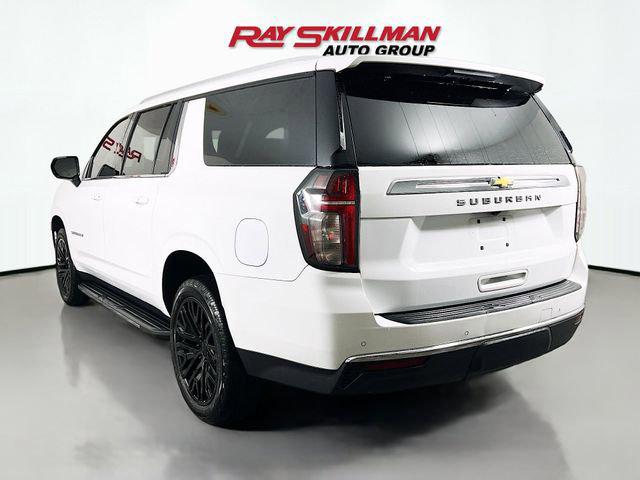 2022 Chevrolet Suburban 4WD LT