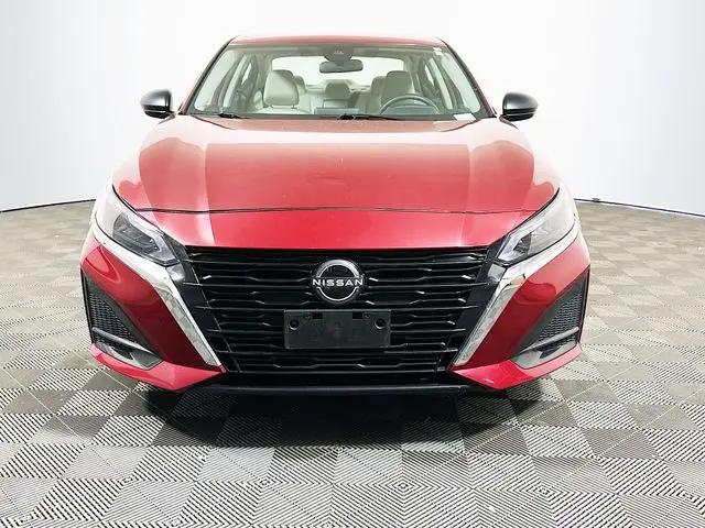 2025 Nissan Altima SV FWD