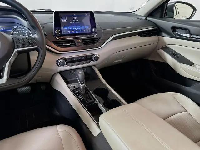 2025 Nissan Altima SV FWD