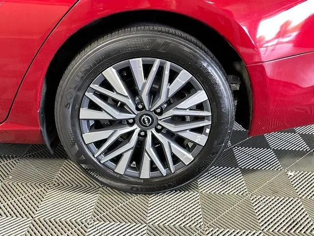 2025 Nissan Altima SV FWD