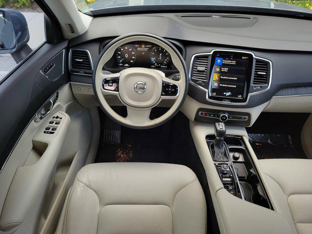 2020 Volvo XC90 T5 Momentum 7 Passenger