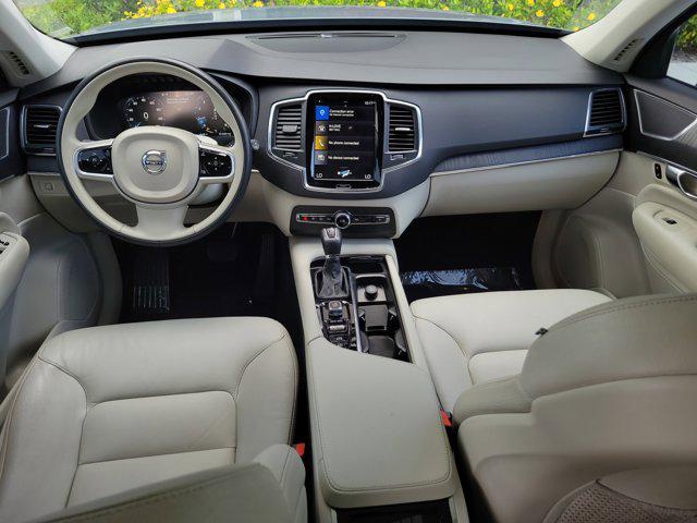 2020 Volvo XC90 T5 Momentum 7 Passenger