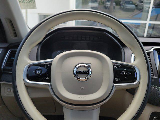 2020 Volvo XC90 T5 Momentum 7 Passenger