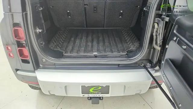 2024 Land Rover Defender 110 P300