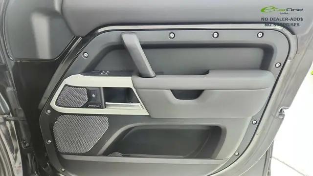 2024 Land Rover Defender 110 P300