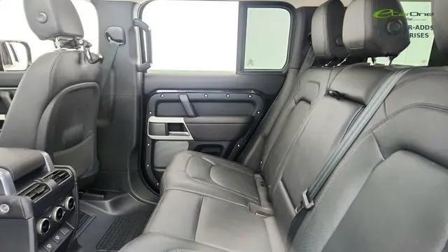 2024 Land Rover Defender 110 P300