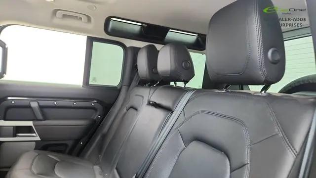 2024 Land Rover Defender 110 P300