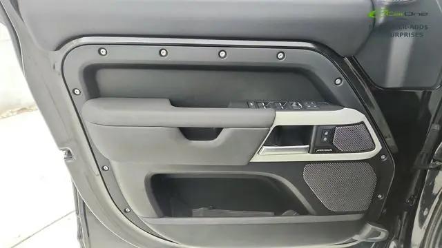 2024 Land Rover Defender 110 P300