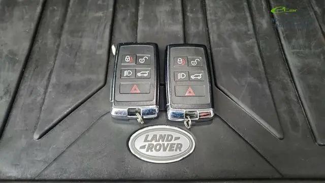 2024 Land Rover Defender 110 P300