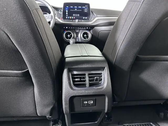2025 Chevrolet Blazer AWD 2LT