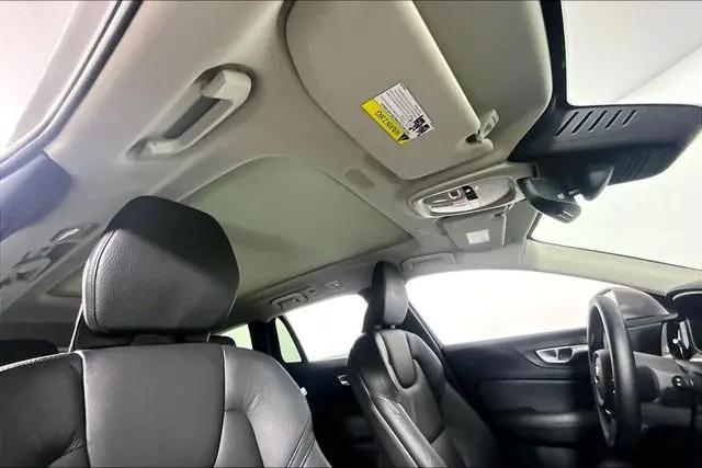2025 Volvo V60 Cross Country Plus, B5 AWD Gas (mild hybrid)