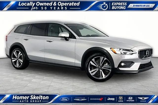 2025 Volvo V60 Cross Country Plus, B5 AWD Gas mild hybrid for sale in Olive Branch, MS