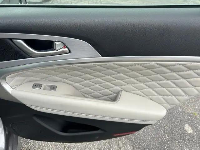 2021 Genesis G70 2.0T AWD
