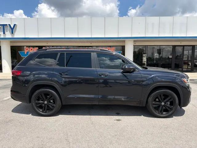2023 Volkswagen Atlas 3.6L V6 SEL R-Line Black