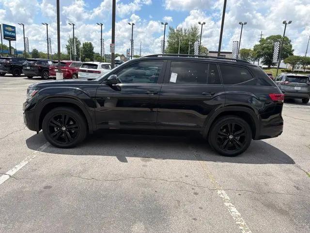 2023 Volkswagen Atlas 3.6L V6 SEL R-Line Black