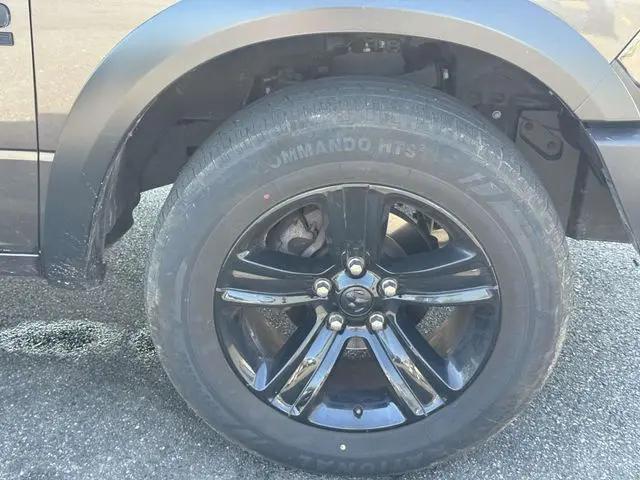 2024 Ram 1500 Classic Warlock Crew Cab 4x4 5'7" Box